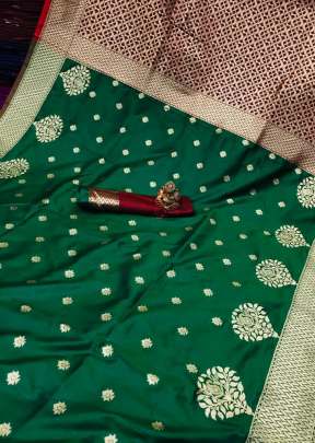 Attractive Soft Banarasi Silk Saree In Green party wear kurtis