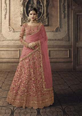 Exclusive Designer Lehnga Choli With Embroidery Work In Light Pink
