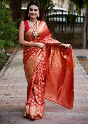 Galomorous heavy wedding look Breathable Organic Banarasi  SILK SAREE