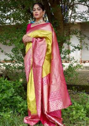 Uplift Your Wedding look soft lichi with rich pallu Organic Banarasi 