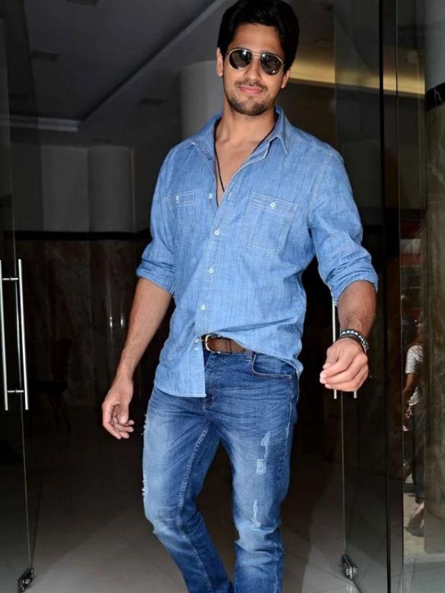 Sidharth Malhotra in Half Tuck Style