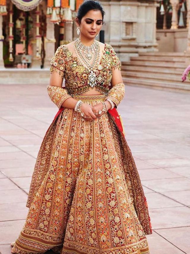 Isha ambani in bridal outfit by Abu Jani Sandeep Khosla