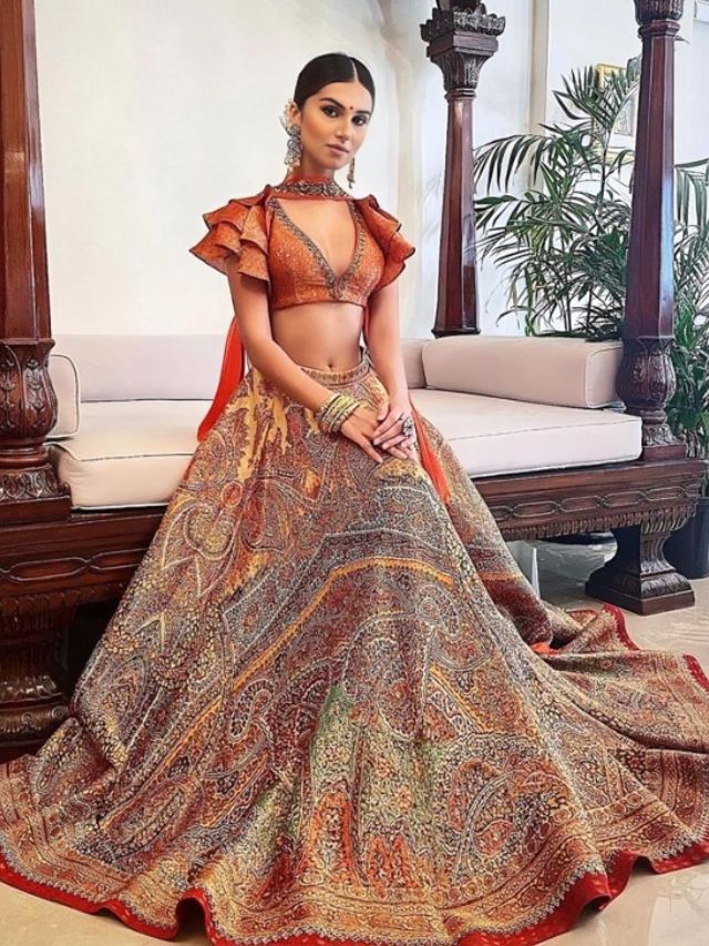 Tara Sutaria in Ritu Kumar Fusion lehenga