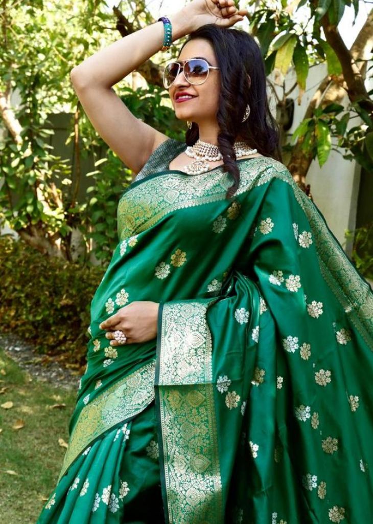 Deep Green Designer Silk Saree with Contrast Embroidered Blouse | Bottle green  saree, Designer silk sarees, Saree designs