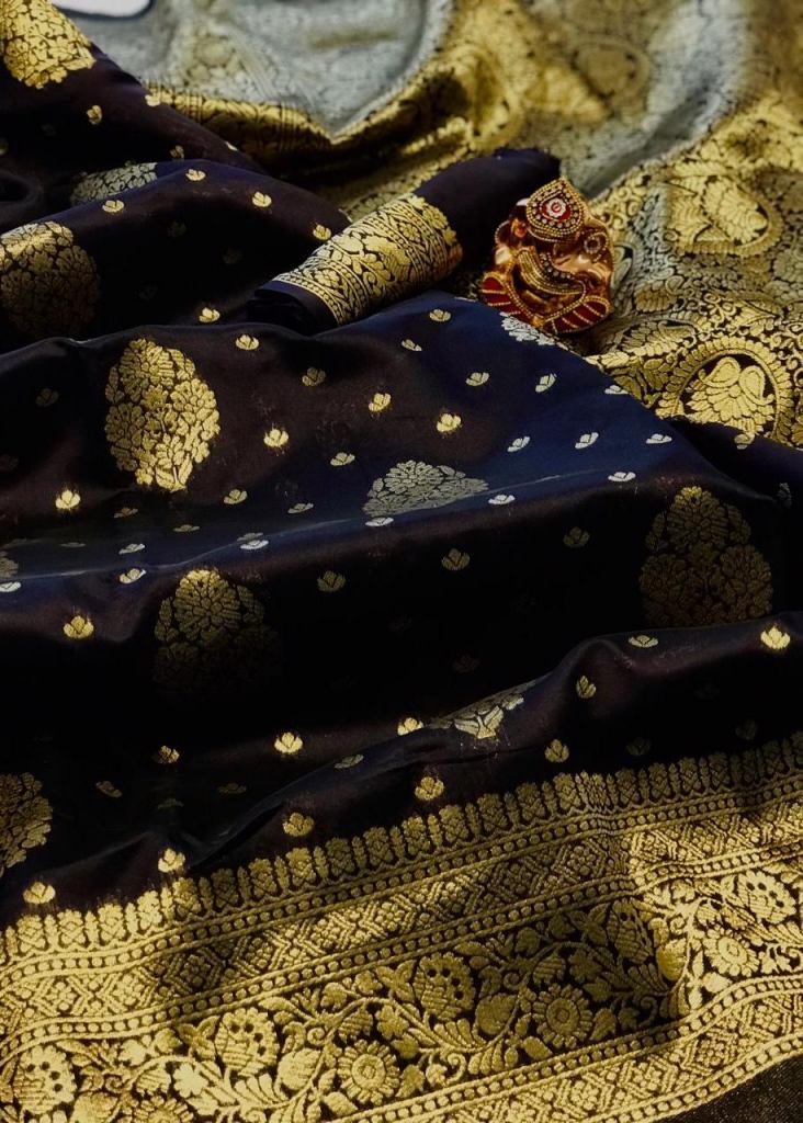 Buy Cream & Black - Silk Cotton Saree online | Silk Cotton from  ShrusEternity