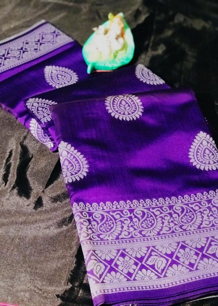 Banarasi Semi Silk Saree With Silver Zari Weaving & Contrast Border-Or –  Banarasikargha