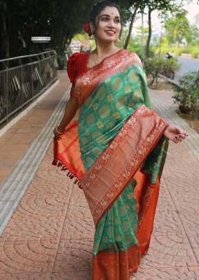 Attractive Banarasi Gold Weaving Zari Border In   Banarasi Silk Saree