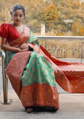 Attractive Banarasi Gold Weaving Zari Border In   Banarasi Silk Saree