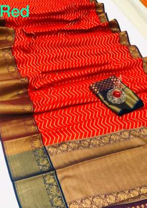 Attractive Banarasi weaving Silk Saree with Kanchipuram pattern In Red