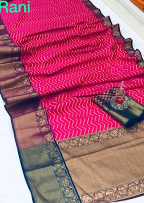 Attractive Banarasi weaving Silk Saree with Kanchipuram pattern In Rani