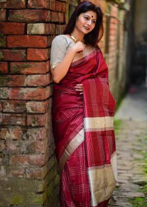 Attractive Raw Khadi Silk Saree In Maroon 