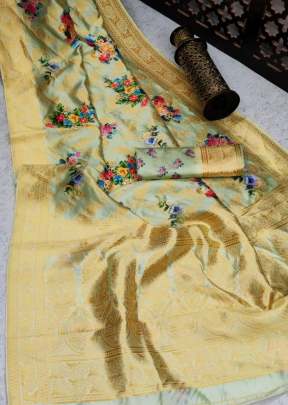 Beautiful Banasari Handloom Weaving Silk Saree In Light Green partywear sarees