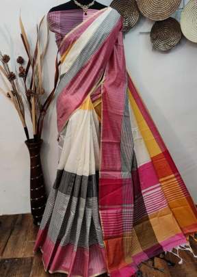 Beautiful Raw silk sare with contrast pallu In Pink SILK SAREE