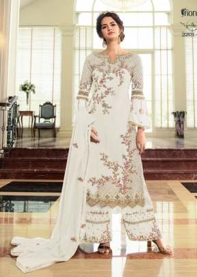 Exclusive Beautifully Design Pakistani Suit With Embroidery Work In White Pakistani Suits