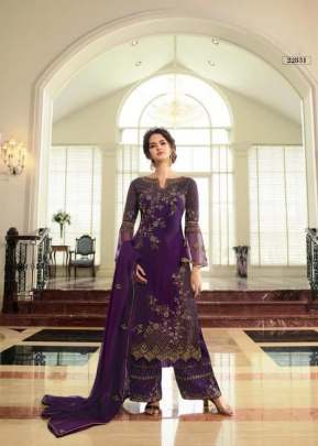 Exclusive Beautifully Design Pakistani Suit With Embroidery Light Purple Pakistani Suits