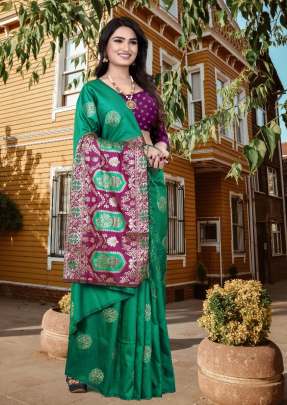 Exclusive Designer Lichi Silk Saree In Bottle Green designer sarees