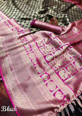 Exclusive Pure kanchipuram silk Jequard Saree In Black