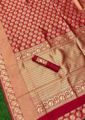 Galomorous heavy wedding look Breathable Organic Banarasi  SILK SAREE