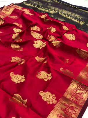 Red Royal Silk Saree In Kanchipuram