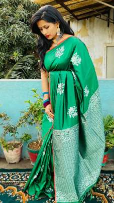 Stylish Green Color With golden and silver weaving work MAAHI-6 SILK SAREE