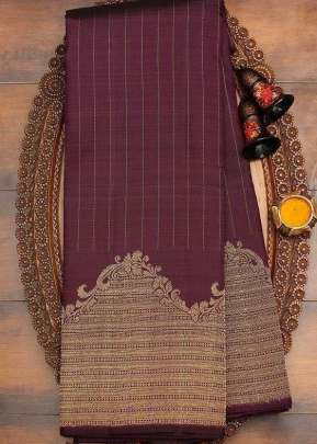 Traditional Kanchipuram waving saree in Marron